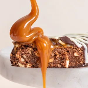 Barra Crujiente de Turrón de Alicante y Caramelo Salado